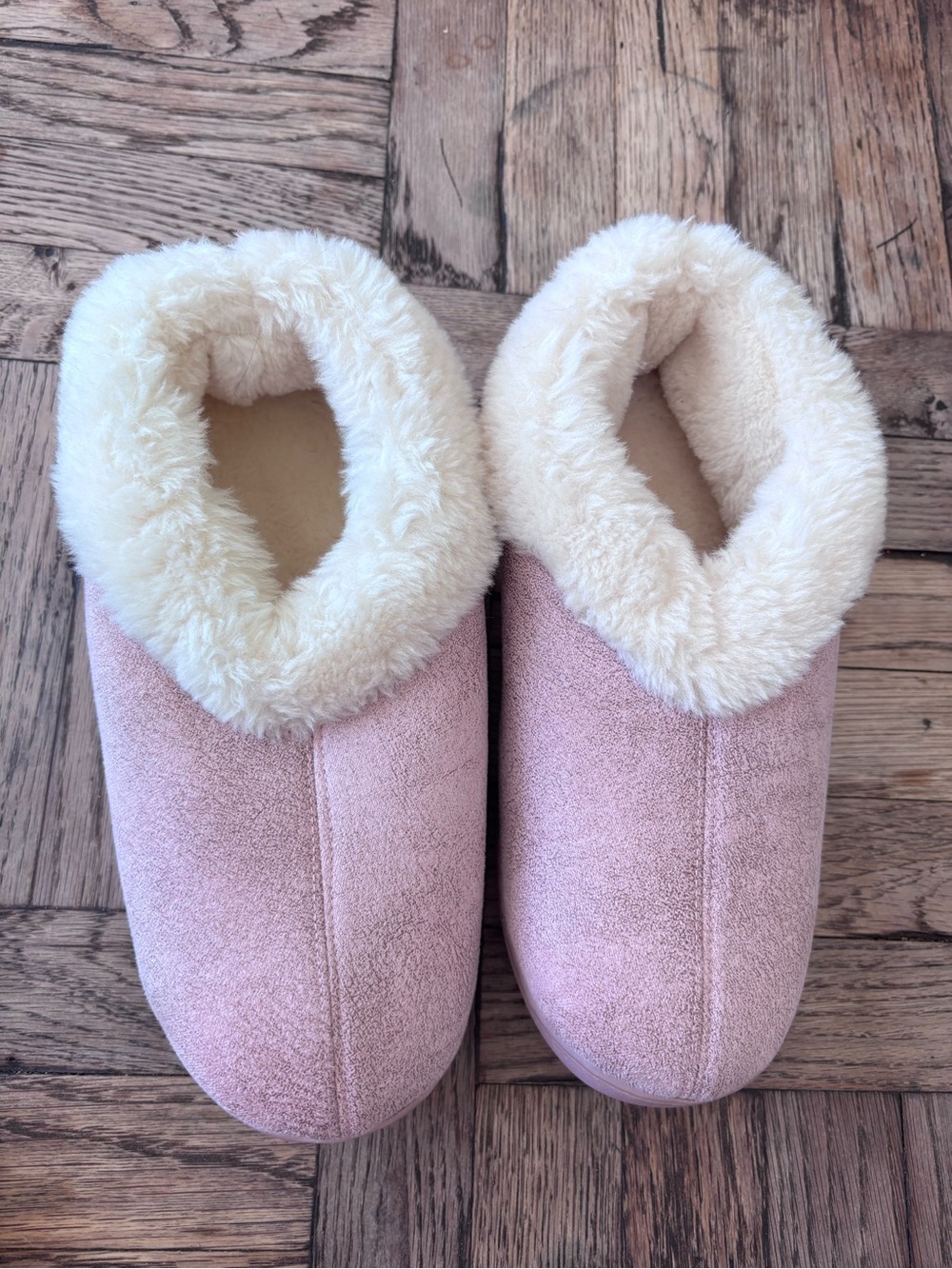 EverFoams Women's Cozy Faux-Suede Pink Slip-On Slippers with Plush Lining